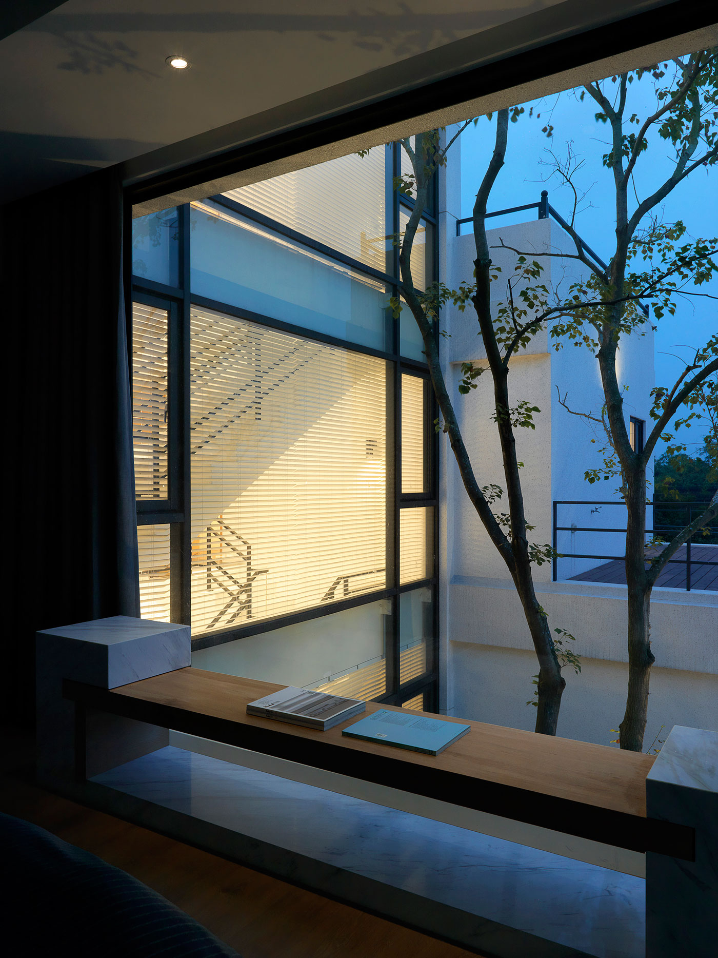 A Stylish Contemporary Home Full of Elegant Simplicity in Yun-Lin County, Taiwan by MORI design (49)