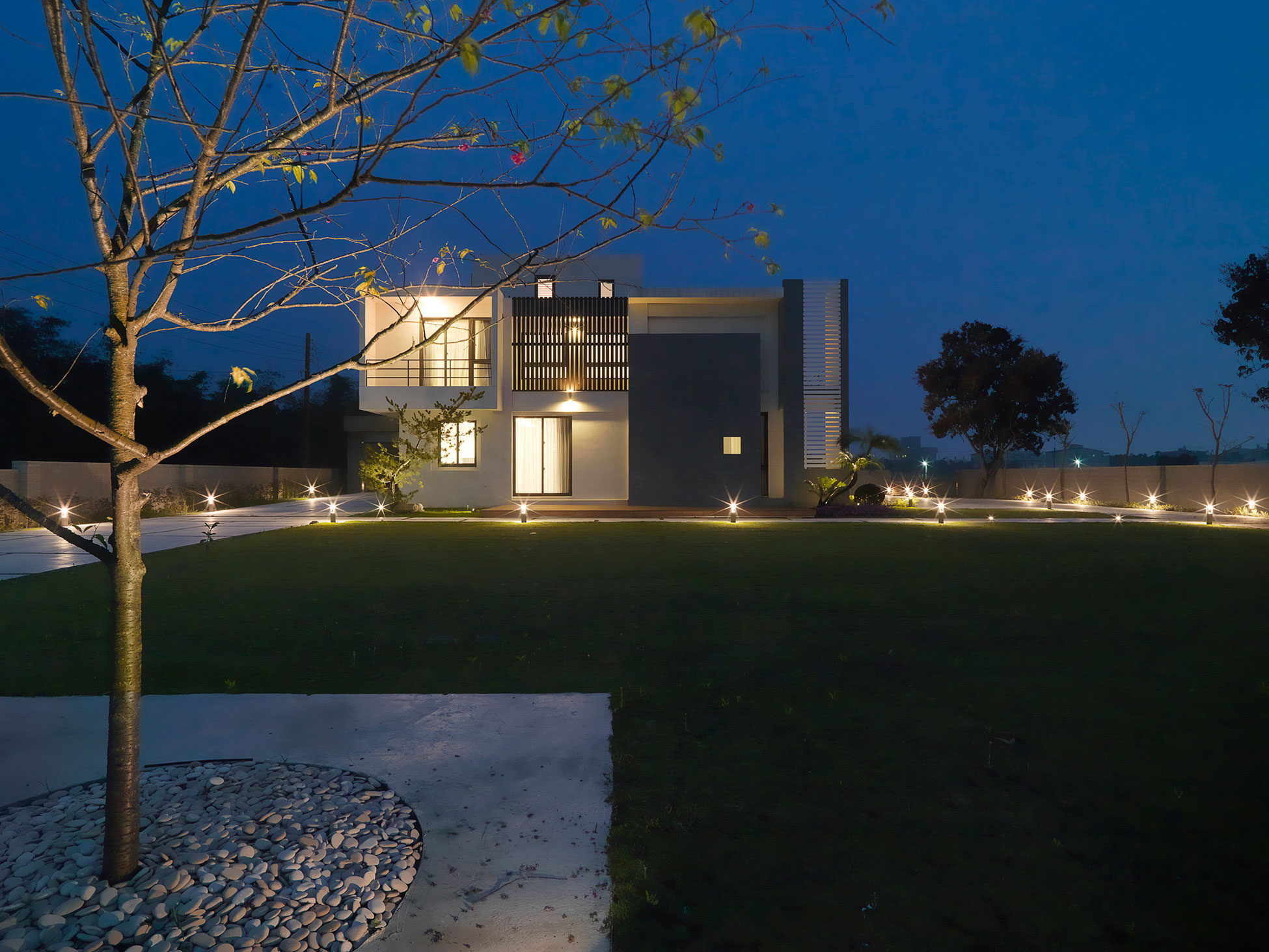 A Stylish Contemporary Home Full of Elegant Simplicity in Yun-Lin County, Taiwan by MORI design (55)