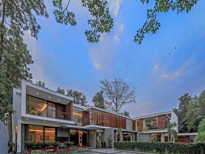 A Stylish Contemporary Home with Spacious Interiors in Chhatarpur, India by DADA & Partners (13)