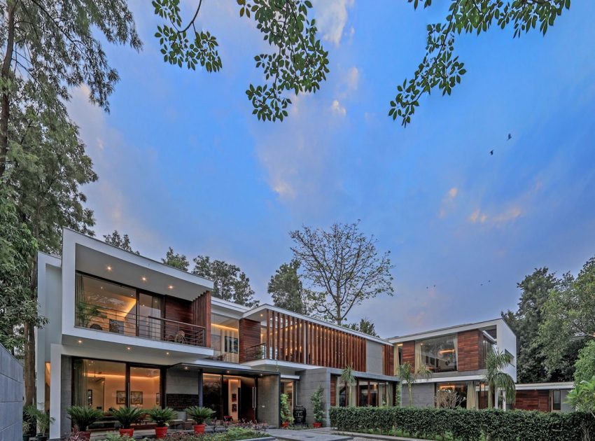 A Stylish Contemporary Home with Spacious Interiors in Chhatarpur, India by DADA & Partners (13)