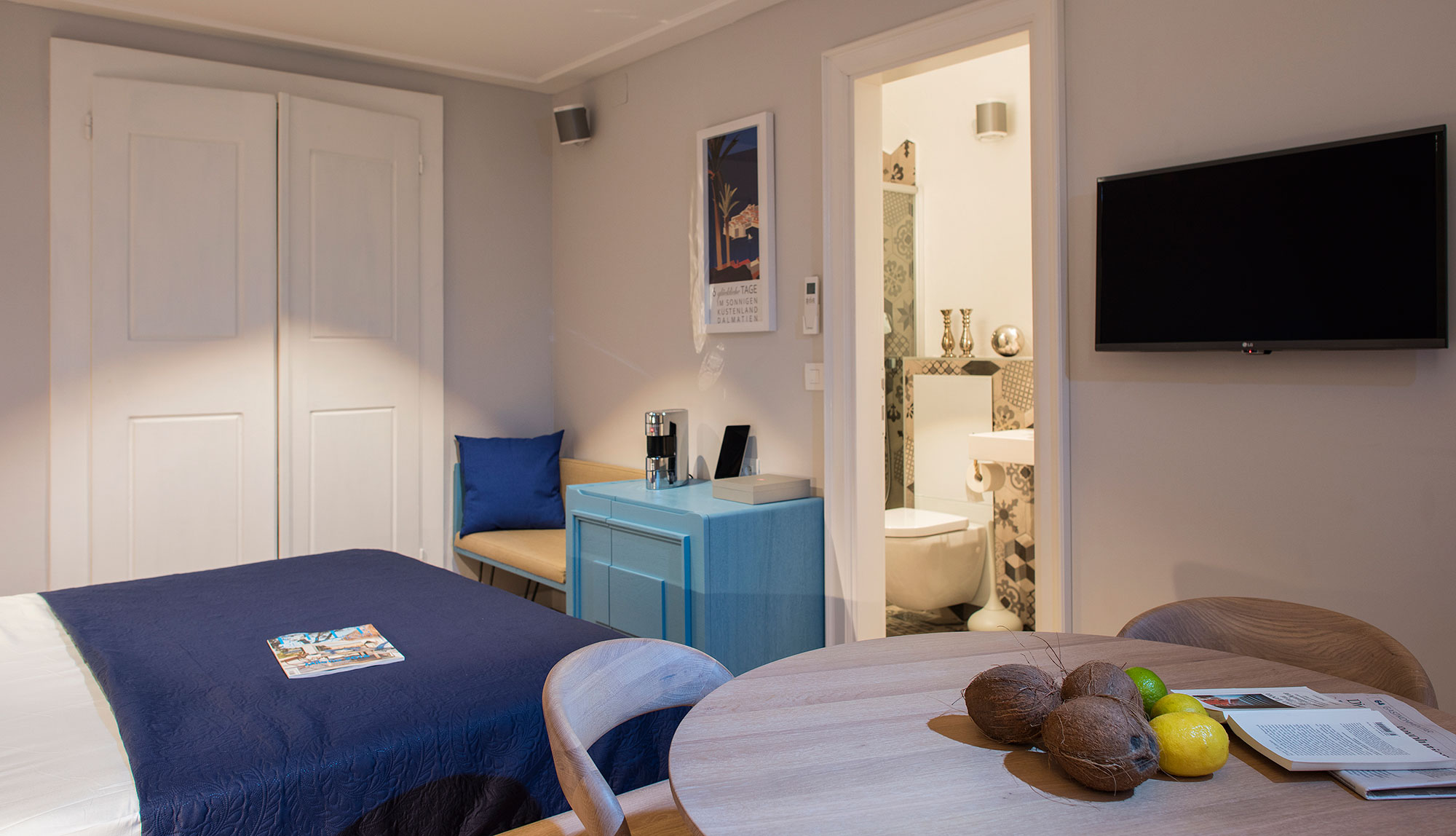 A Stylish Contemporary Home with Warm Atmosphere in Dubrovnik, Croatia by FO4A Architecture (13)