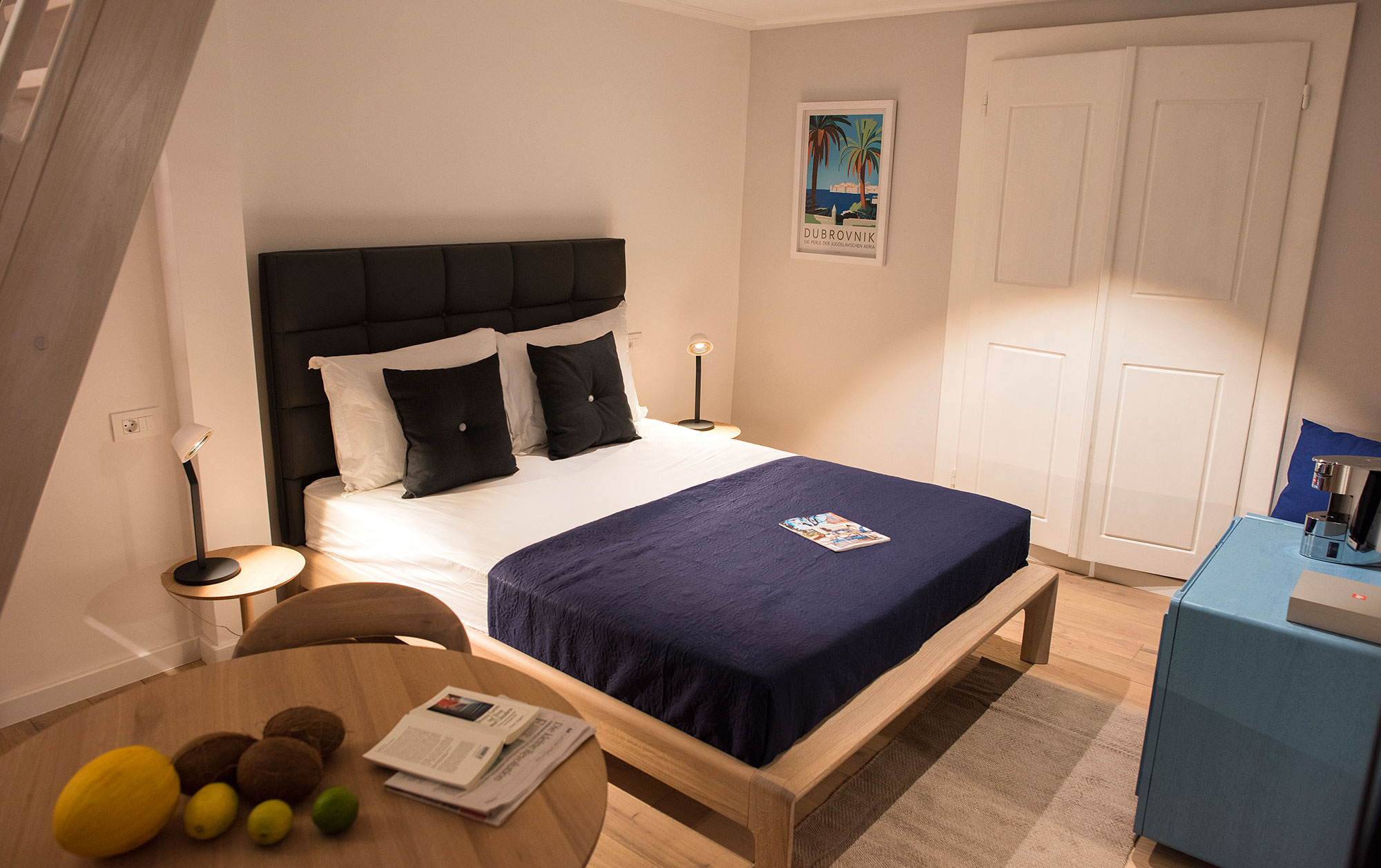 A Stylish Contemporary Home with Warm Atmosphere in Dubrovnik, Croatia by FO4A Architecture (17)