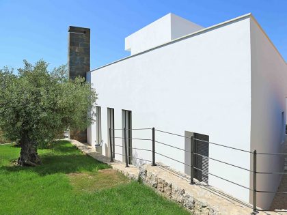 A Stylish Contemporary House in the Mediterranean Island of Mallorca, Spain by Andreas Hummel Architekt (5)