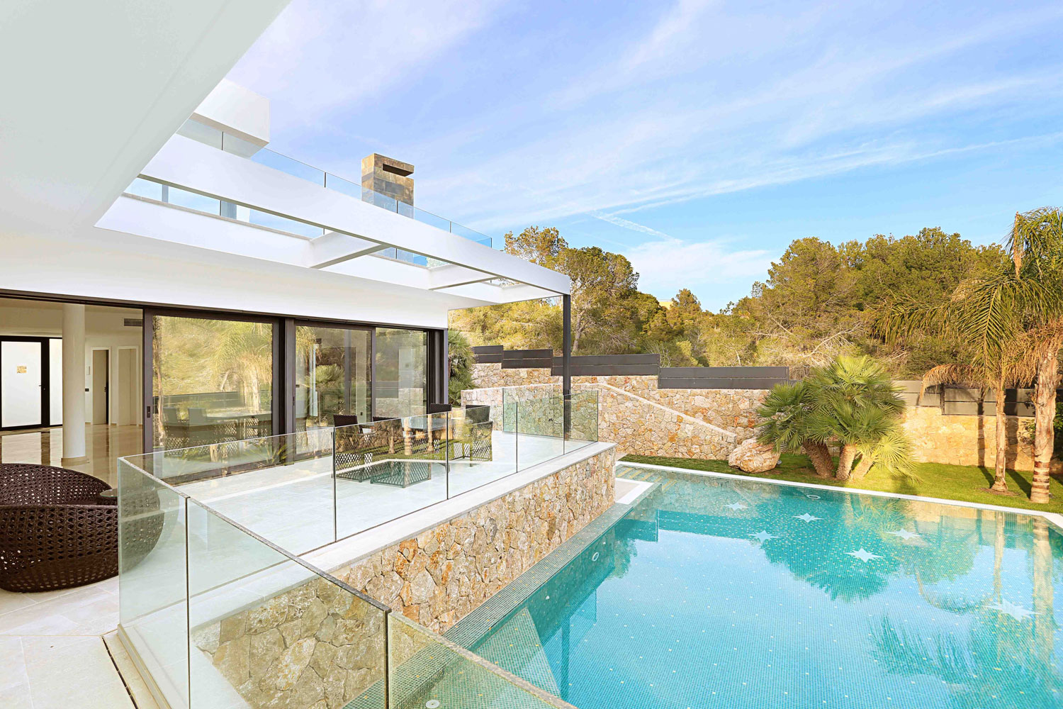 A Stylish Contemporary House in the Mediterranean Island of Mallorca, Spain by Andreas Hummel Architekt (8)