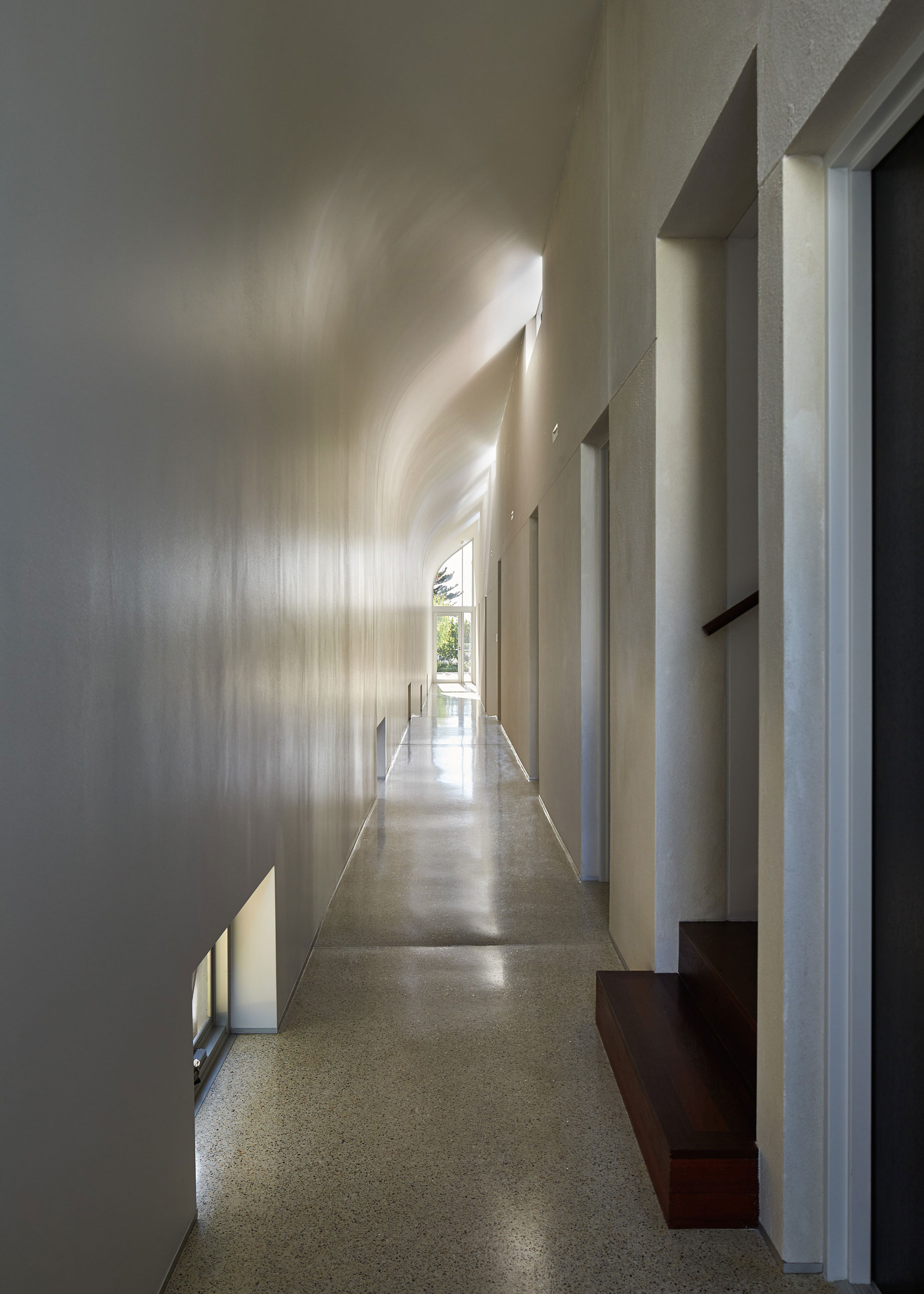 A Stylish Contemporary House with Stunning Character in Mosman Bay, Australia by Iredale Pedersen Hook Architects (18)