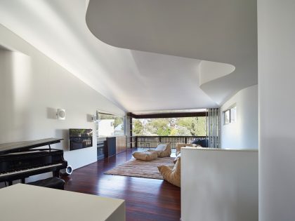 A Stylish Contemporary House with Stunning Character in Mosman Bay, Australia by Iredale Pedersen Hook Architects (19)