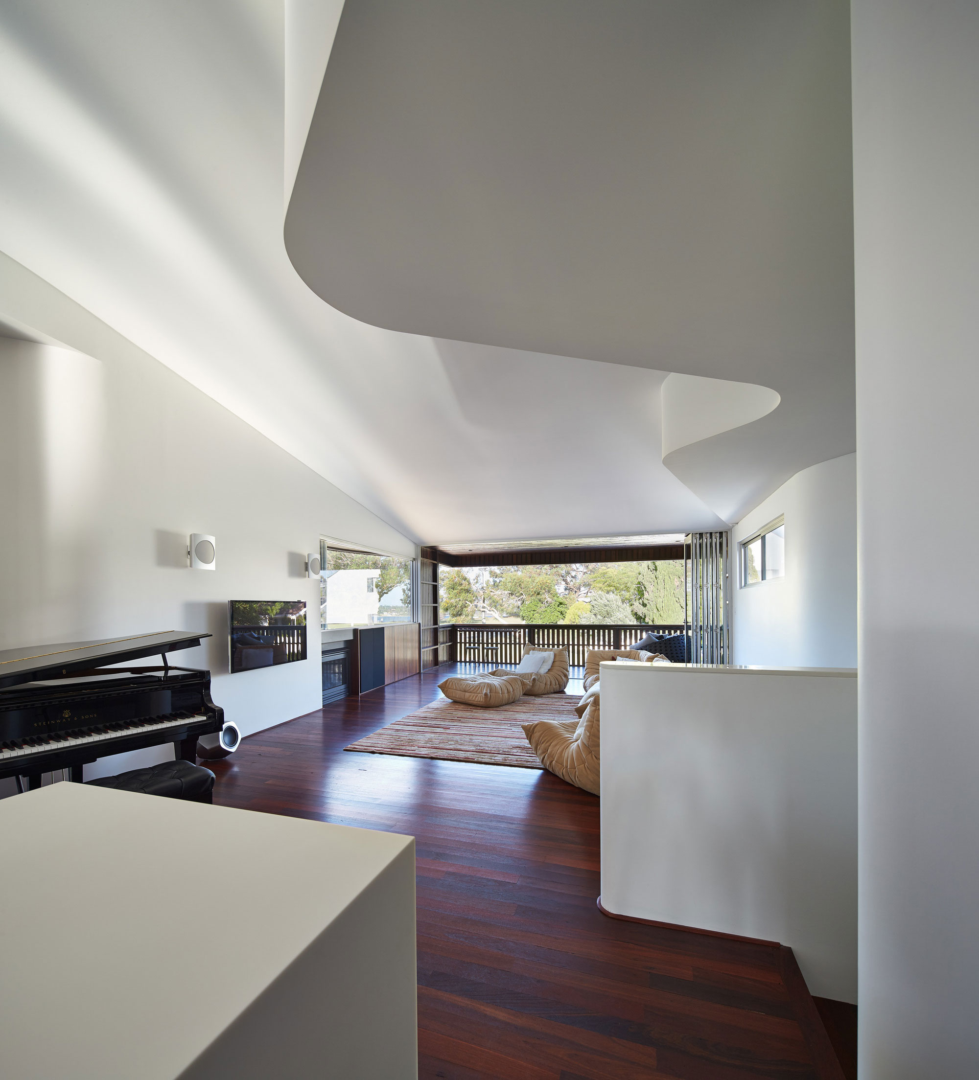 A Stylish Contemporary House with Stunning Character in Mosman Bay, Australia by Iredale Pedersen Hook Architects (19)