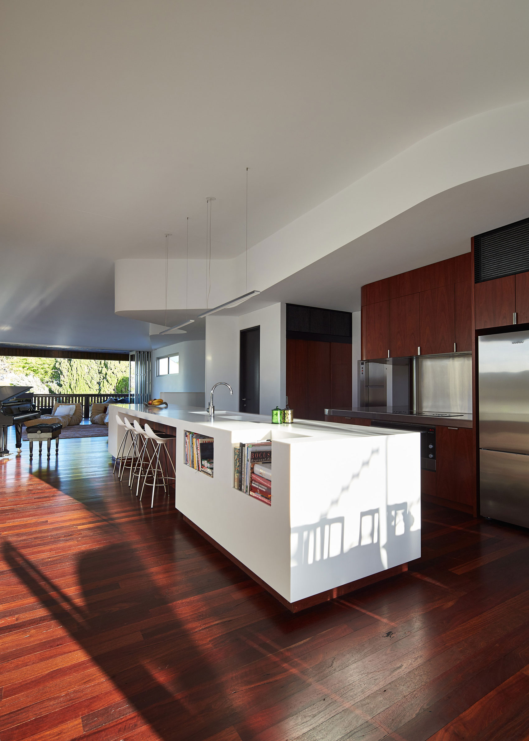 A Stylish Contemporary House with Stunning Character in Mosman Bay, Australia by Iredale Pedersen Hook Architects (24)