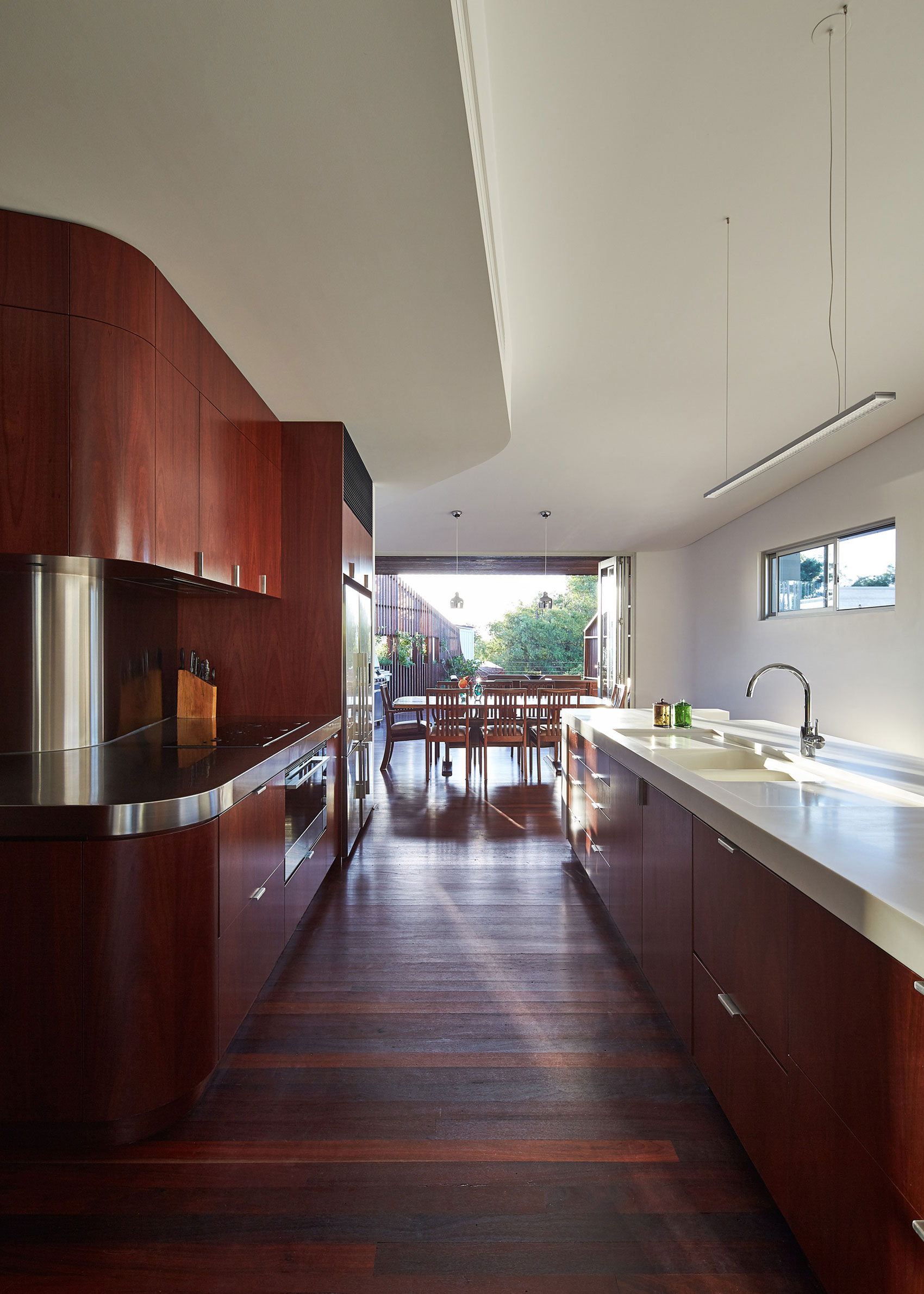 A Stylish Contemporary House with Stunning Character in Mosman Bay, Australia by Iredale Pedersen Hook Architects (26)