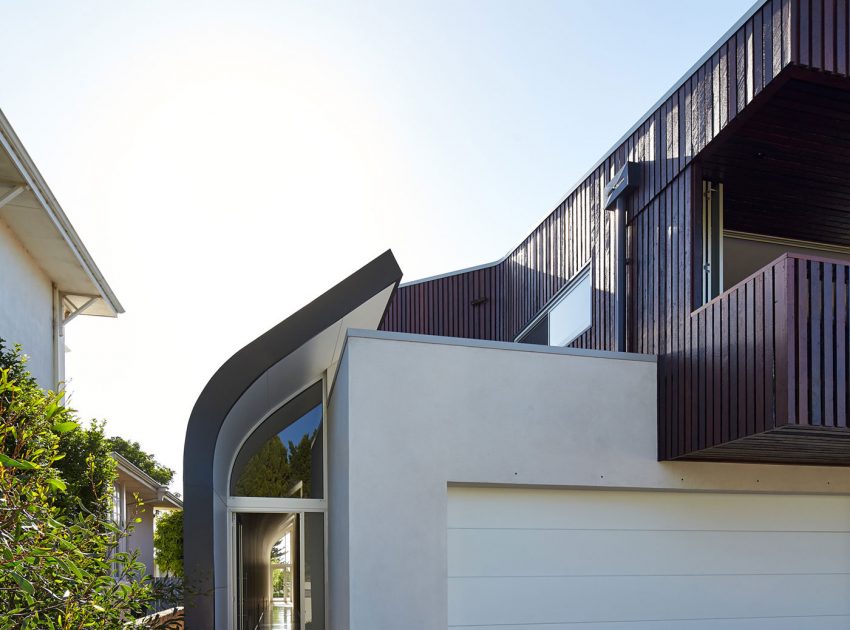 A Stylish Contemporary House with Stunning Character in Mosman Bay, Australia by Iredale Pedersen Hook Architects (8)