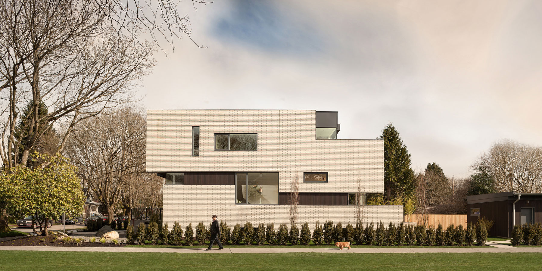A Stylish Home with White Brick Facade and Full of Light in Vancouver, Canada by Randy Bens Architect (1)