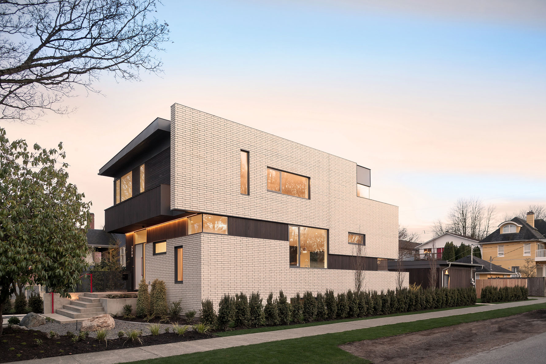 A Stylish Home with White Brick Facade and Full of Light in Vancouver, Canada by Randy Bens Architect (13)