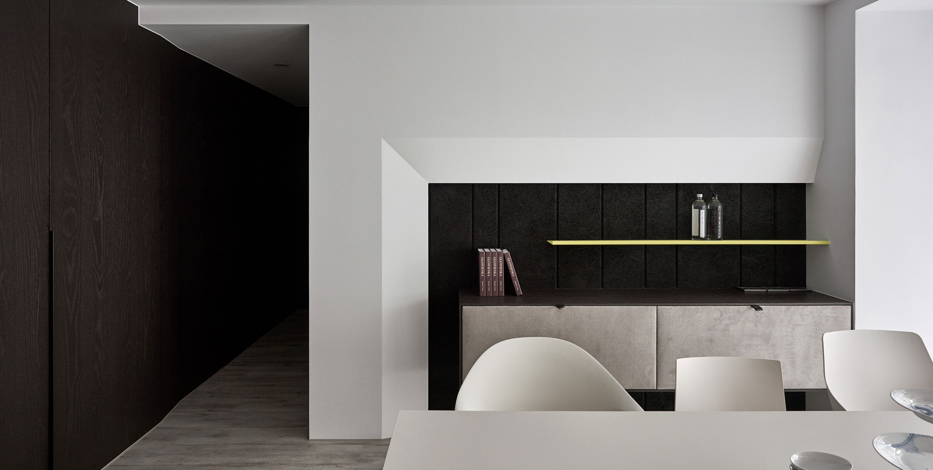 A Stylish Parisian-Inspired Apartment with Simple and Modern Touches in Taichung, Taiwan by Z-AXIS DESIGN (15)