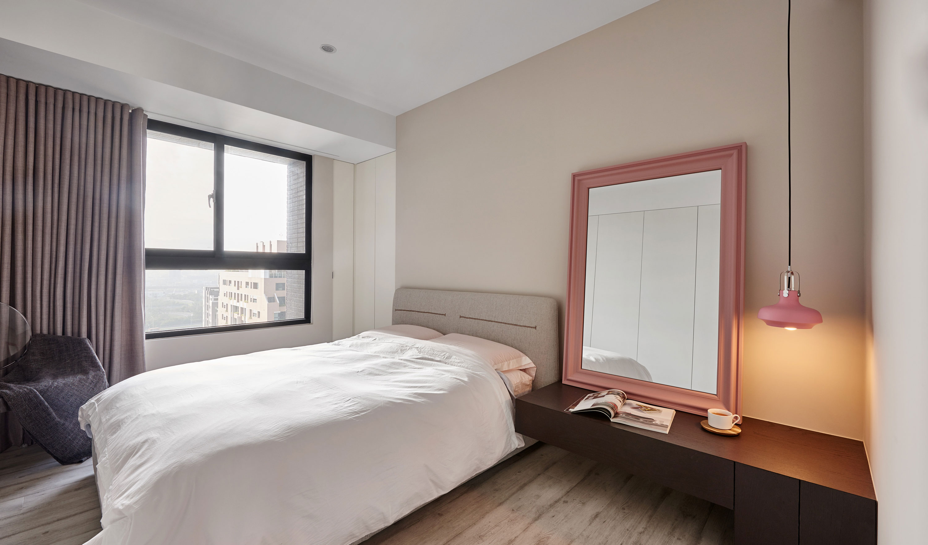 A Stylish Parisian-Inspired Apartment with Simple and Modern Touches in Taichung, Taiwan by Z-AXIS DESIGN (27)