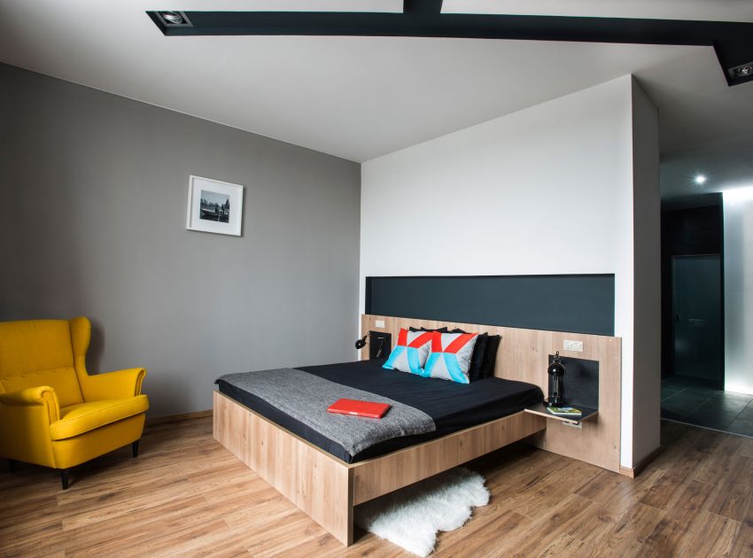 A Stylish Modern Two-Bedroom Apartment with Industrial Features in Budapest, Hungary by Gasparbonta (11)