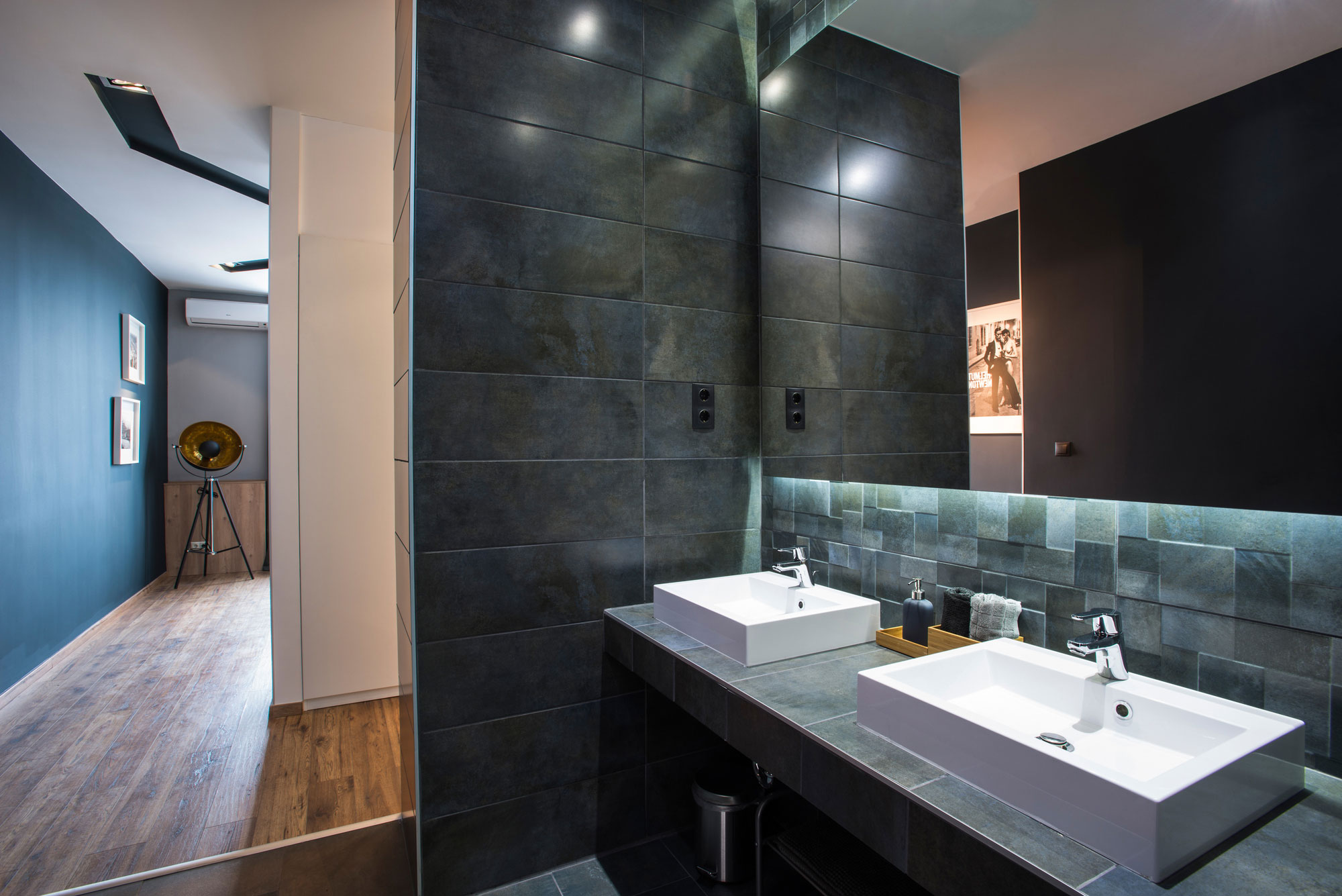 A Stylish Modern Two-Bedroom Apartment with Industrial Features in Budapest, Hungary by Gasparbonta (15)