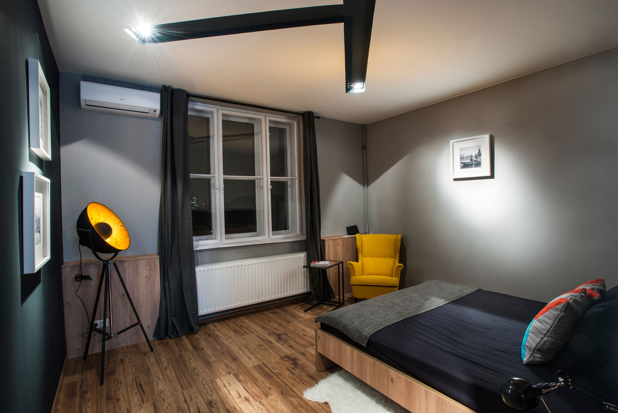 A Stylish Modern Two-Bedroom Apartment with Industrial Features in Budapest, Hungary by Gasparbonta (20)