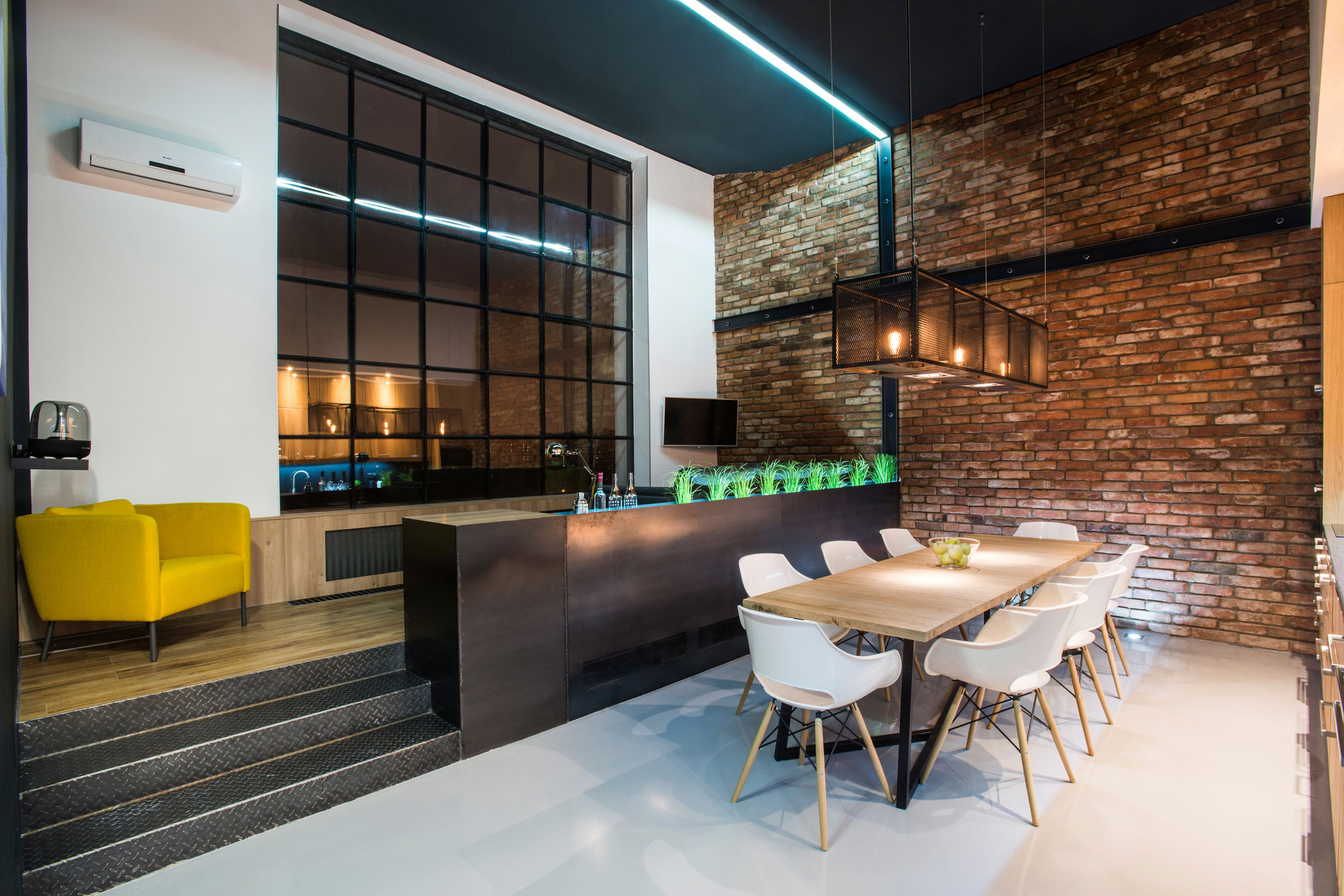 A Stylish Modern Two-Bedroom Apartment with Industrial Features in Budapest, Hungary by Gasparbonta (22)