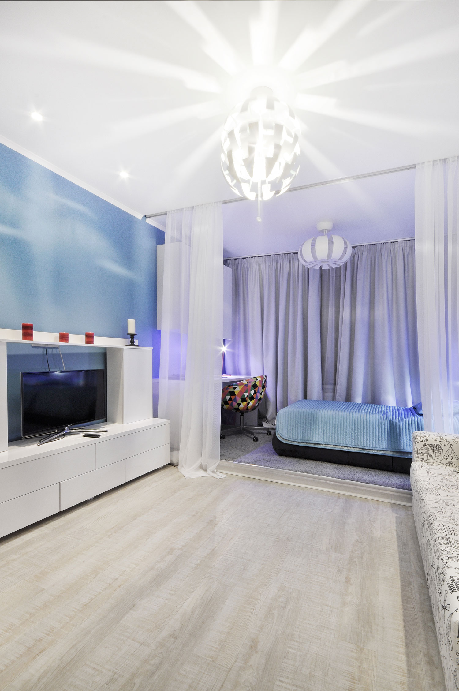 A Stylish and Bright Modern Home for a Young Woman and Her Daughter in Perm, Russia by Allarts Design (15)