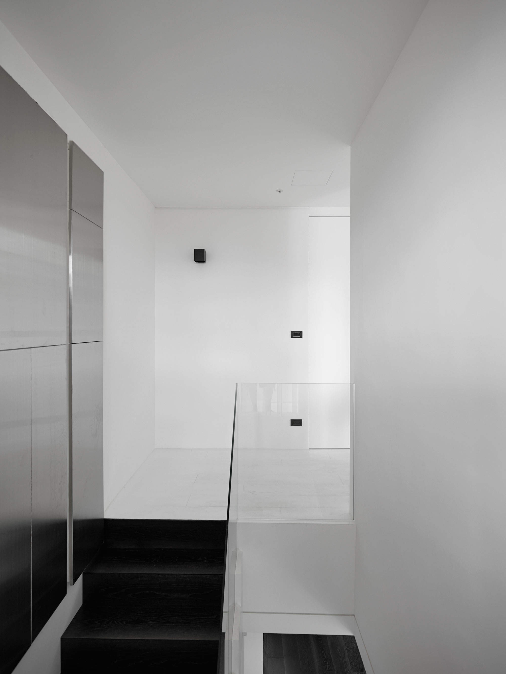 A Stylish and Colorful Apartment in a High-Rise in Taipei, Taiwan by Ganna Design (11)