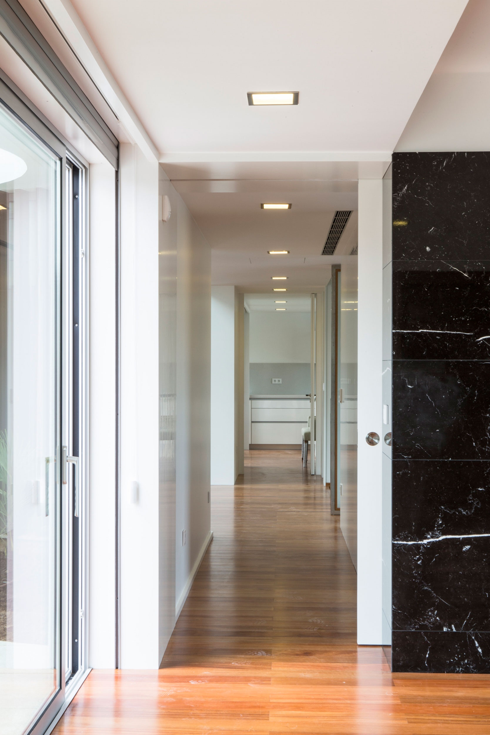 A Stylish and Functional Modern Home with a Luminous Character in Anadia, Portugal by Atelier d’Arquitectura J. A. Lopes da Costa (10)