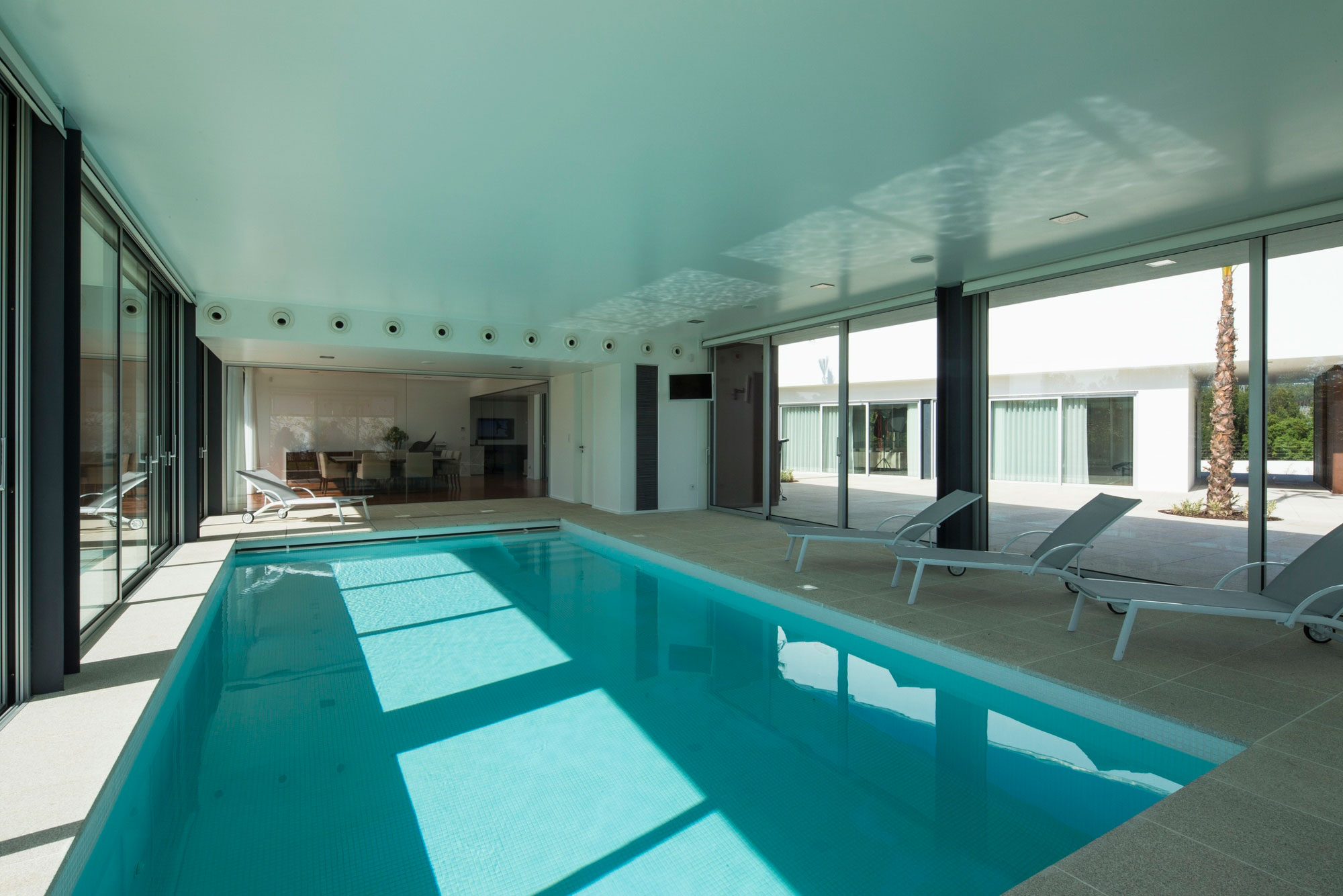 A Stylish and Functional Modern Home with a Luminous Character in Anadia, Portugal by Atelier d’Arquitectura J. A. Lopes da Costa (14)