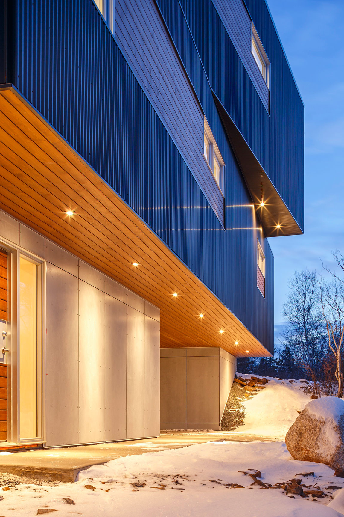 A Stylish and Stunning Cantilevered Home Overlooking the Coastal City of Halifax, Canada by Omar Gandhi Architect (4)