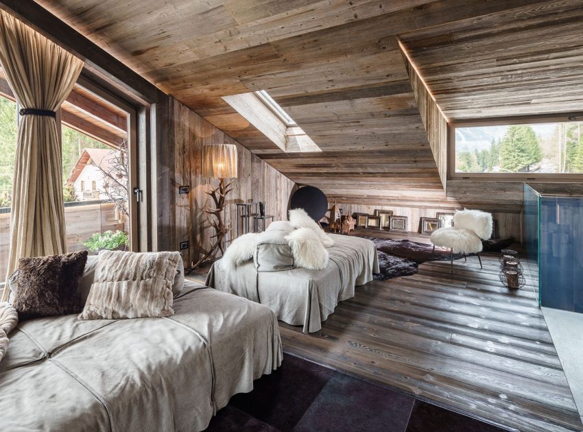 A Stylish and Warm Home with Lots of Wooden Details in Cortina d’Ampezzo, Italy by ZWD-Projects (2)