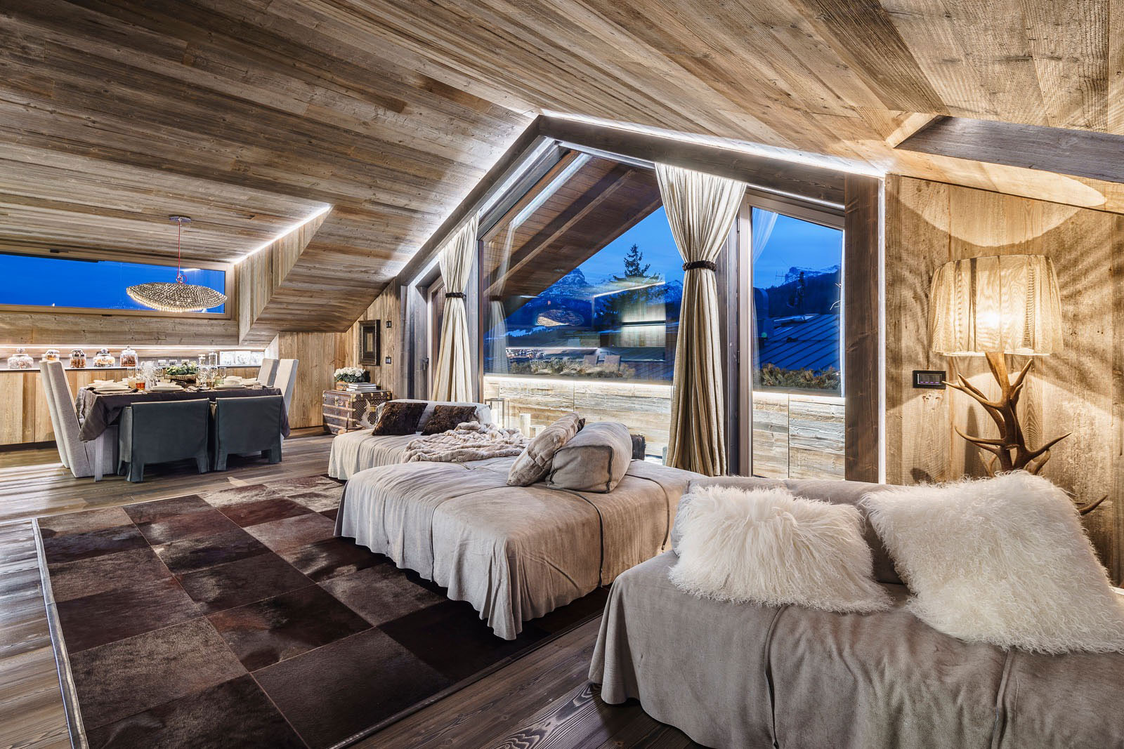 A Stylish and Warm Home with Lots of Wooden Details in Cortina d’Ampezzo, Italy by ZWD-Projects (3)