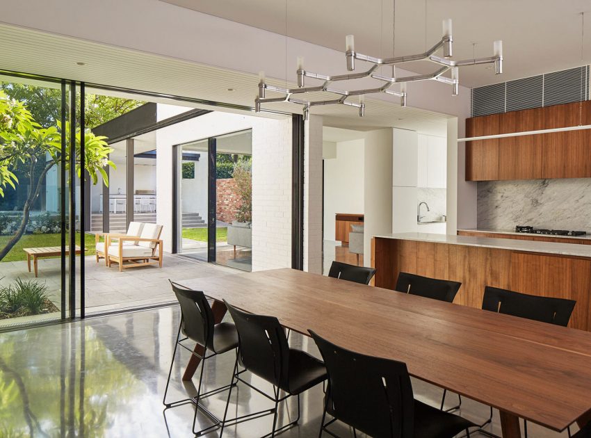 A Unique Suburban Modern House with Courtyard Pool in Claremont, Australia by David Barr Architect (14)