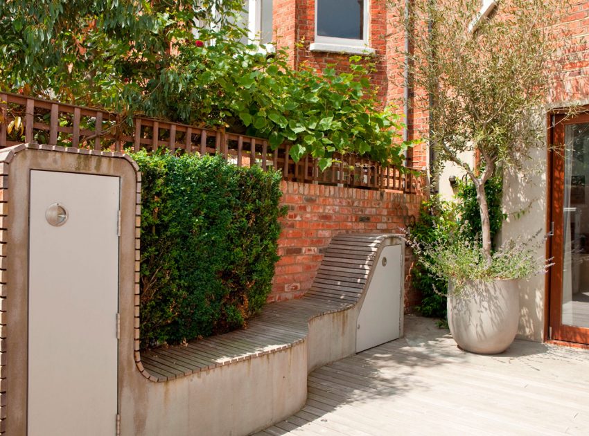 A Victorian Terraced House Turned into a Luminous Home in Canfield Gardens, London by Scenario Architecture (14)