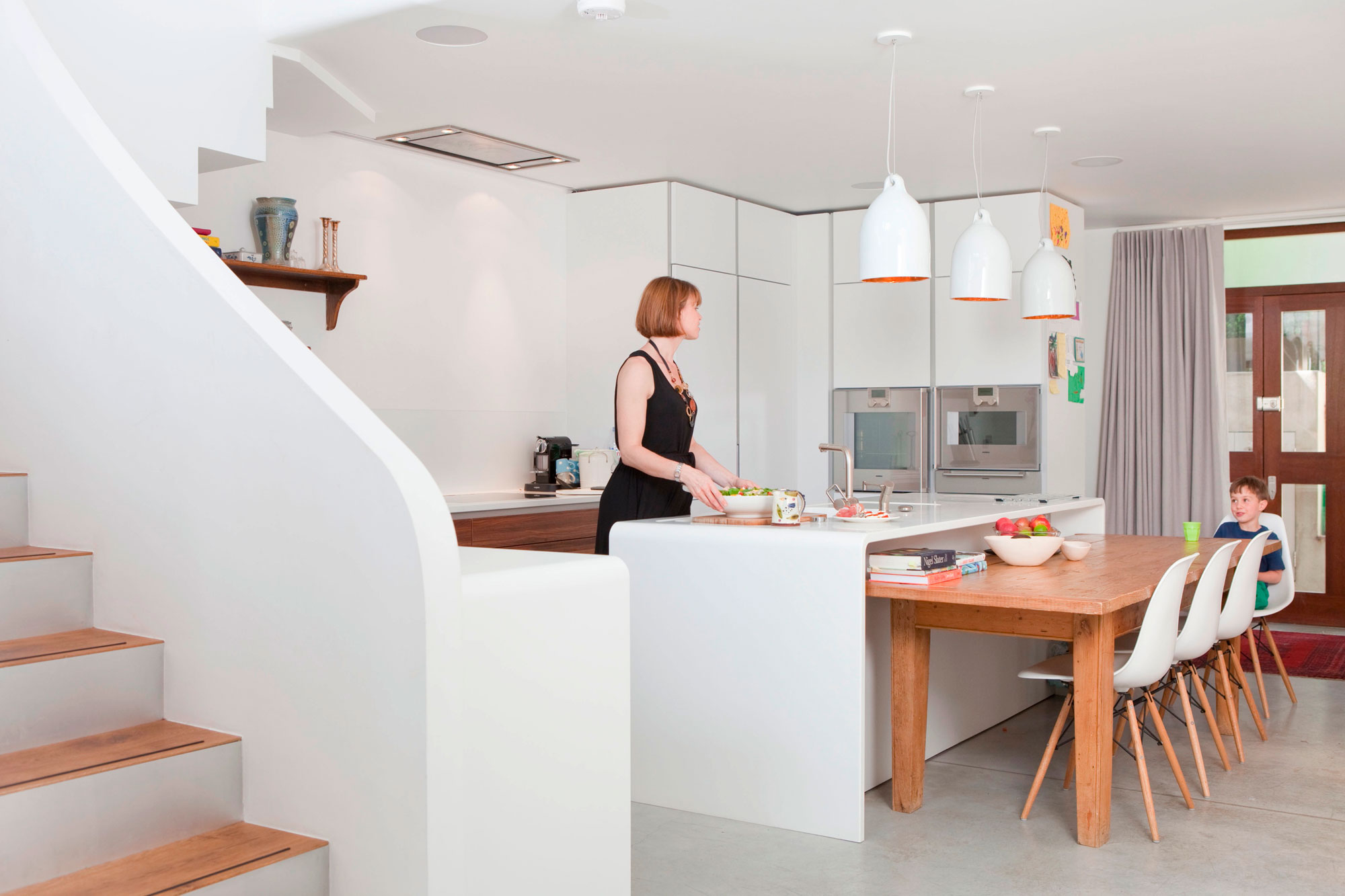 A Victorian Terraced House Turned into a Luminous Home in Canfield Gardens, London by Scenario Architecture (2)