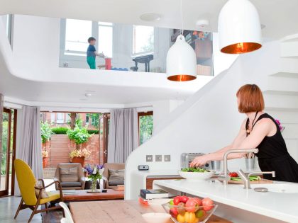 A Victorian Terraced House Turned into a Luminous Home in Canfield Gardens, London by Scenario Architecture (3)