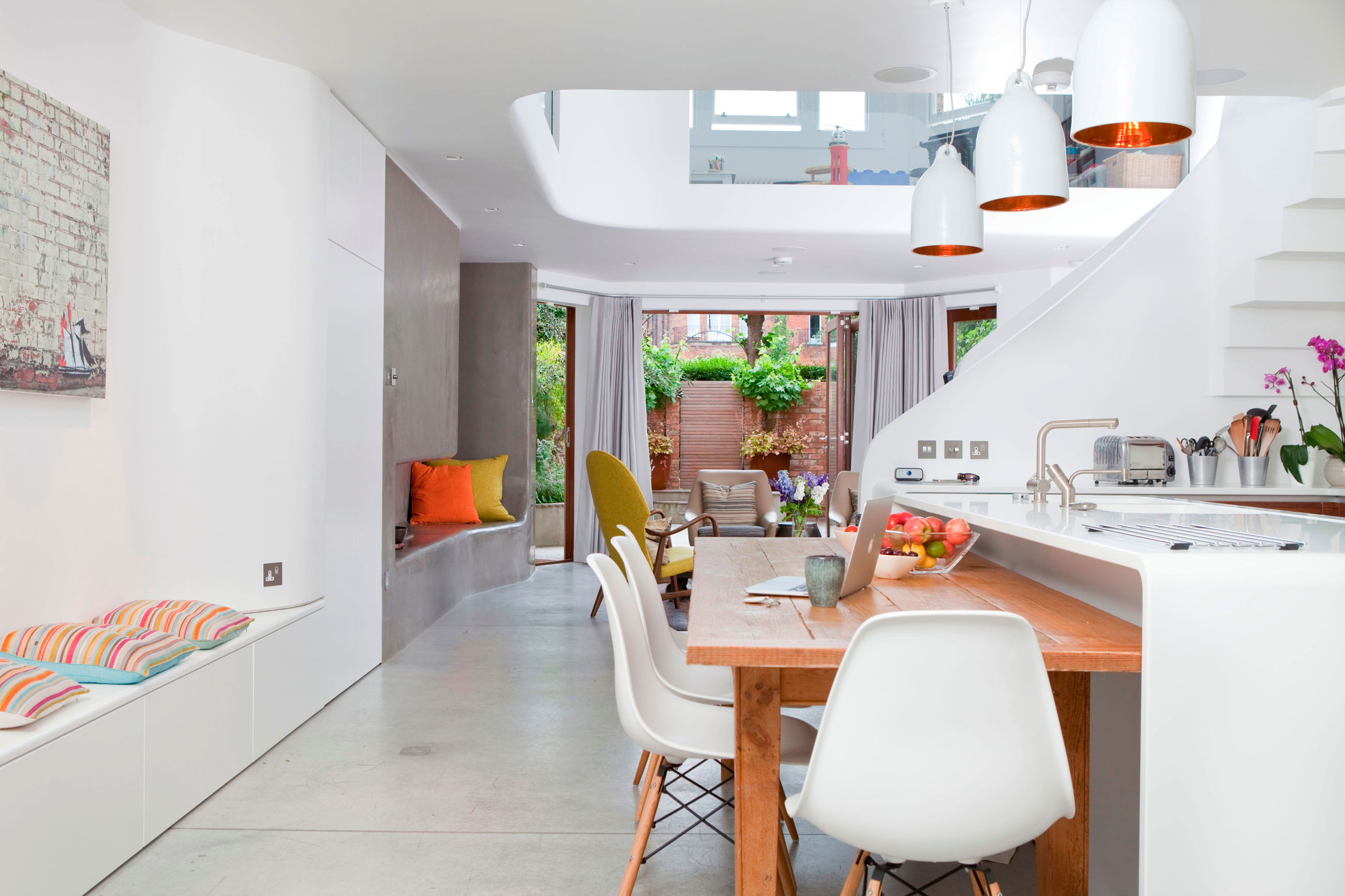 A Victorian Terraced House Turned into a Luminous Home in Canfield Gardens, London by Scenario Architecture (4)