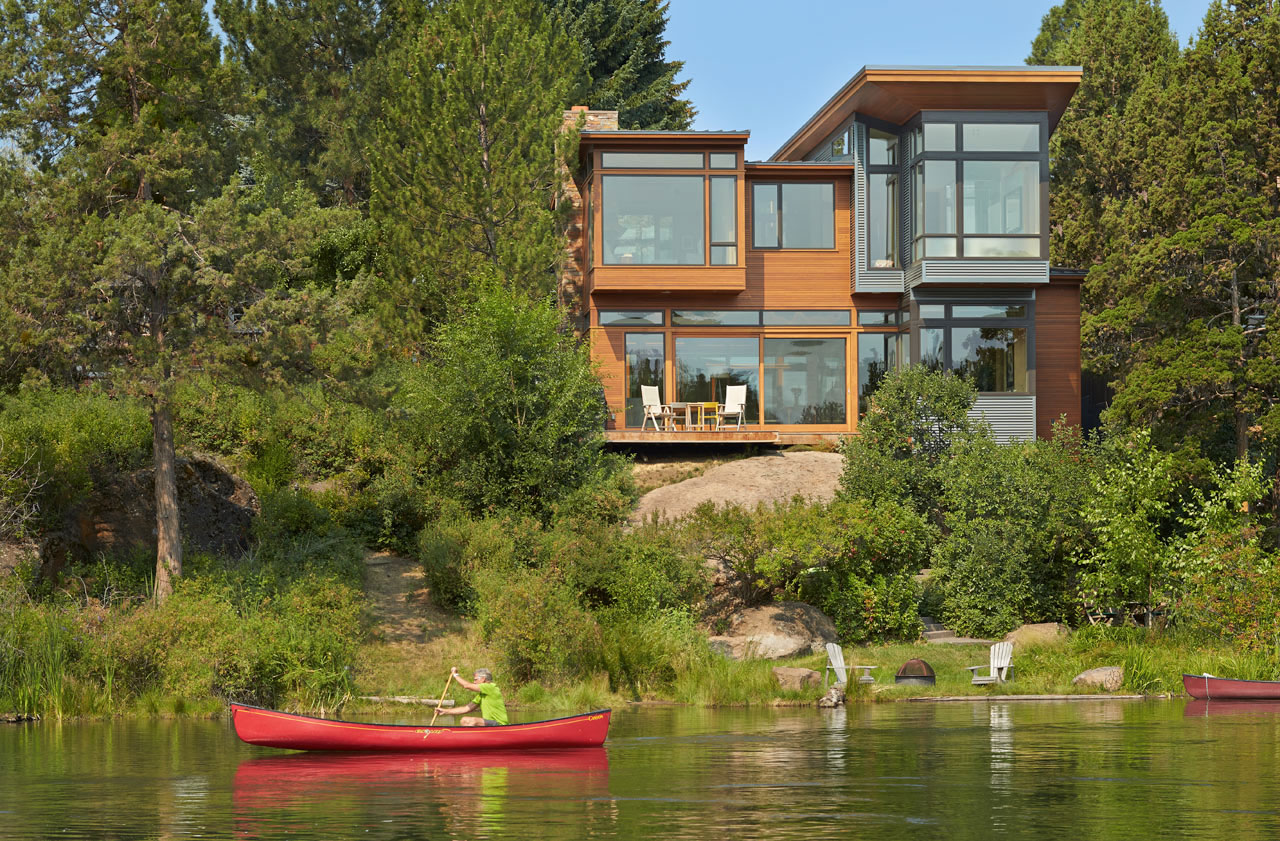 A Warm Contemporary Home on the Deschutes River in Bend, Oregon by FINNE Architects (1)