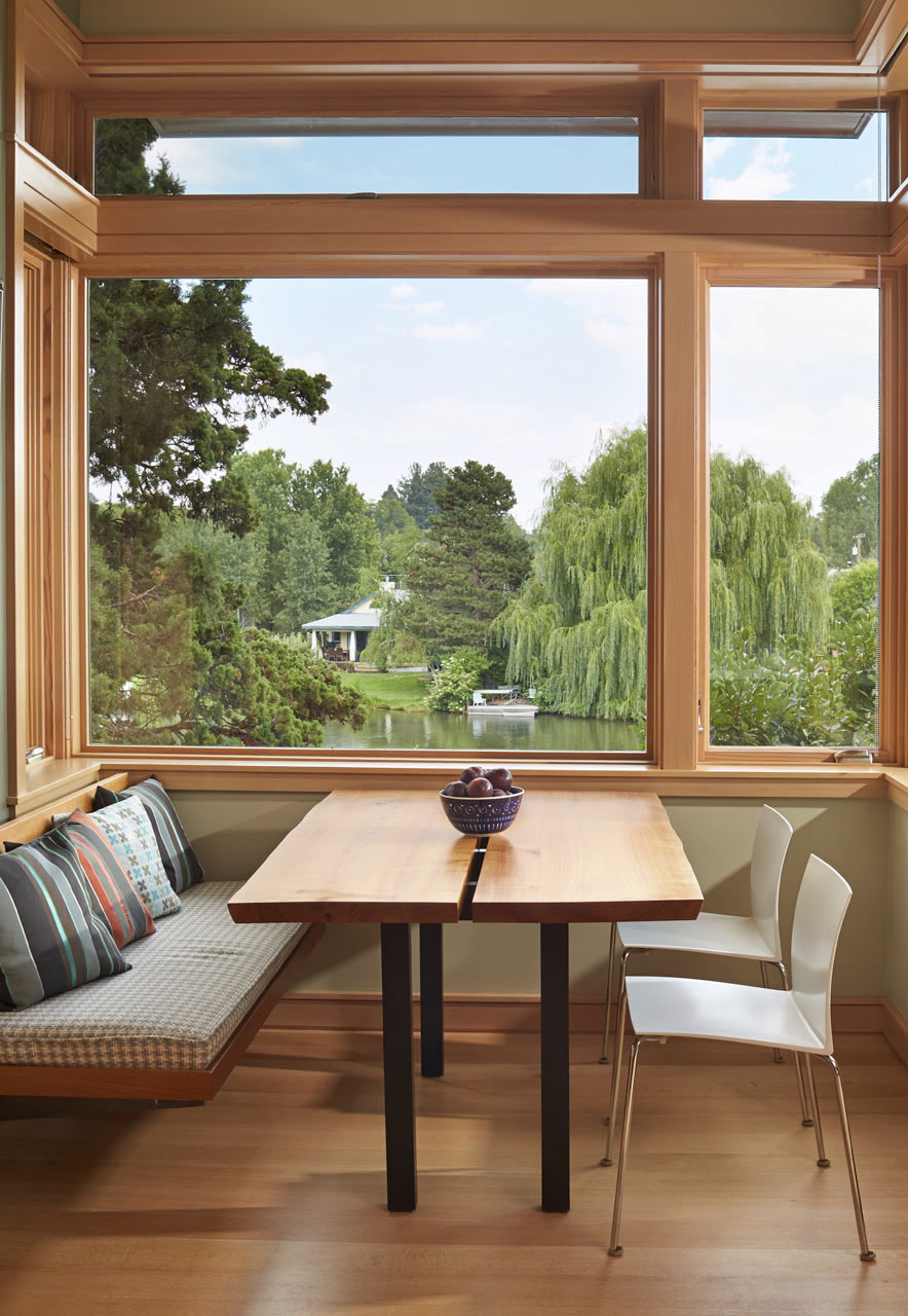 A Warm Contemporary Home on the Deschutes River in Bend, Oregon by FINNE Architects (12)