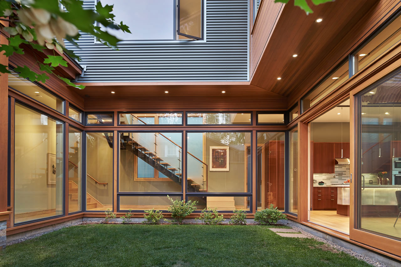 A Warm Contemporary Home on the Deschutes River in Bend, Oregon by FINNE Architects (2)