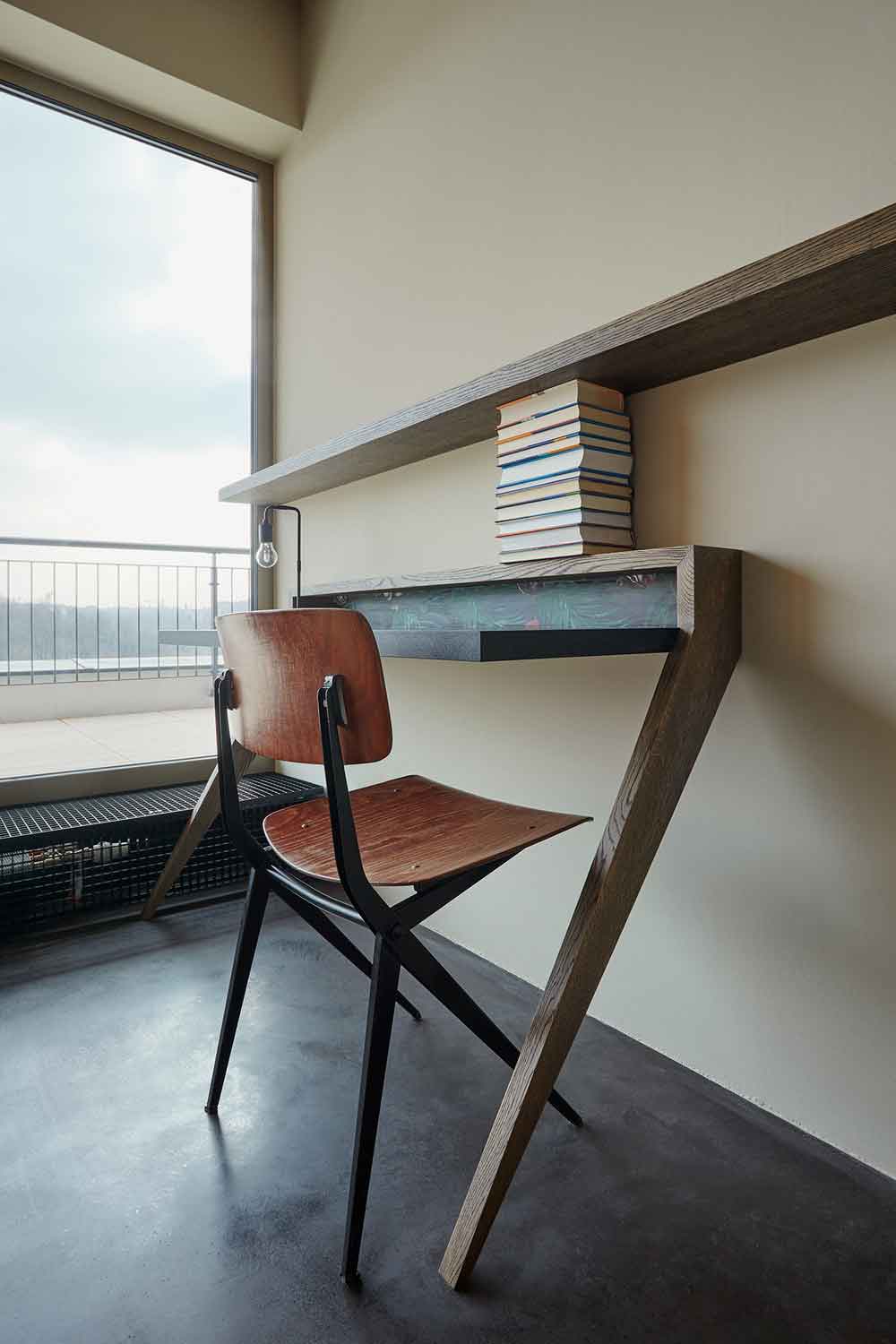 An Eclectic Contemporary Apartment with Industrial Taste in Prague by FormaFatal (26)
