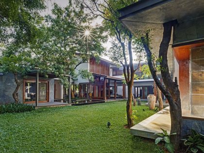 An Eclectic Contemporary Home with Bright and Vibrant Atmosphere in Bengaluru, India by Khosla Associates (5)