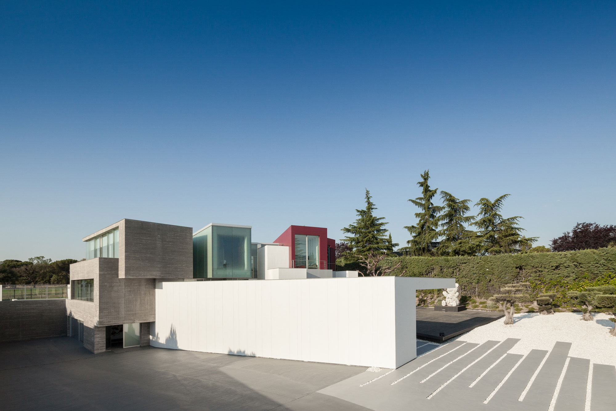 An Eco-Friendly Modern Home with Stunning and Asymmetrical Exterior in Madrid, Spain by ABIBOO Architecture (12)