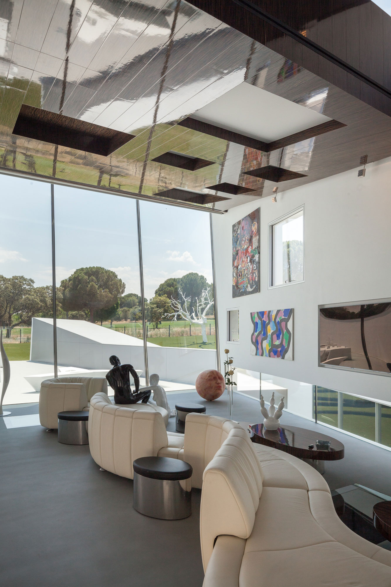 An Eco-Friendly Modern Home with Stunning and Asymmetrical Exterior in Madrid, Spain by ABIBOO Architecture (34)