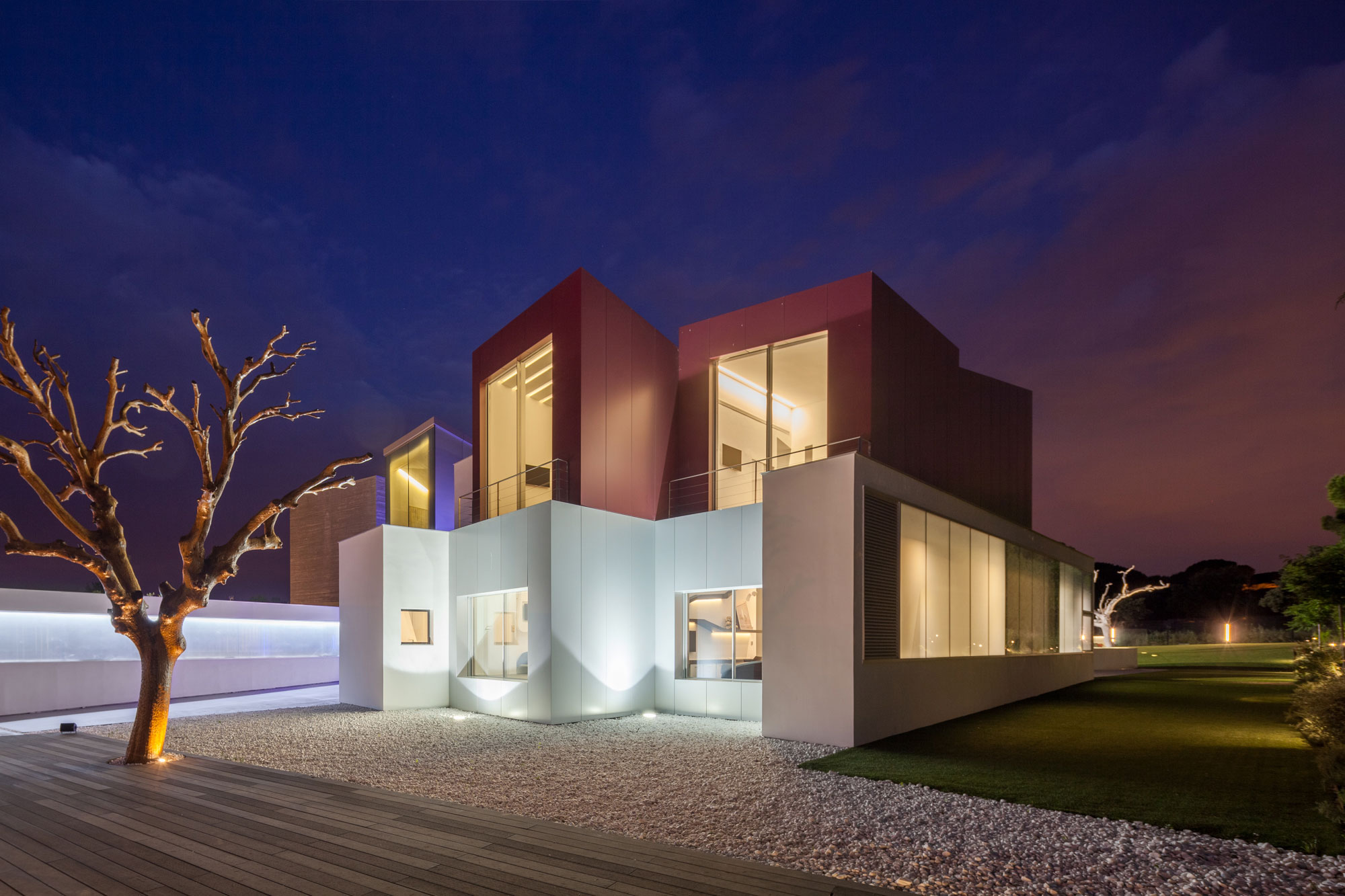 An Eco-Friendly Modern Home with Stunning and Asymmetrical Exterior in Madrid, Spain by ABIBOO Architecture (51)