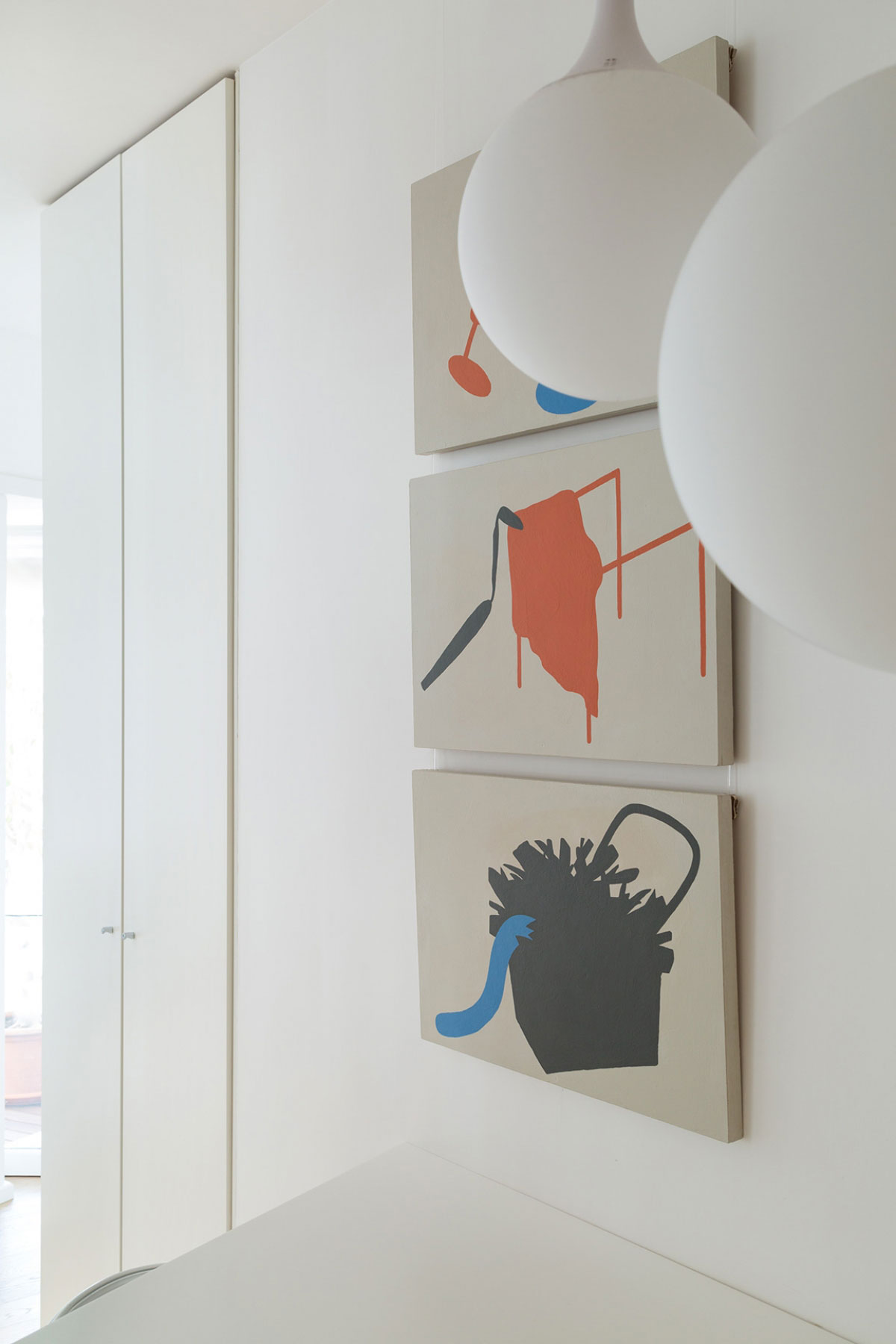 An Elegant Contemporary Home Packed with White and Playful Details in Rome, Italy by teresa paratore (5)