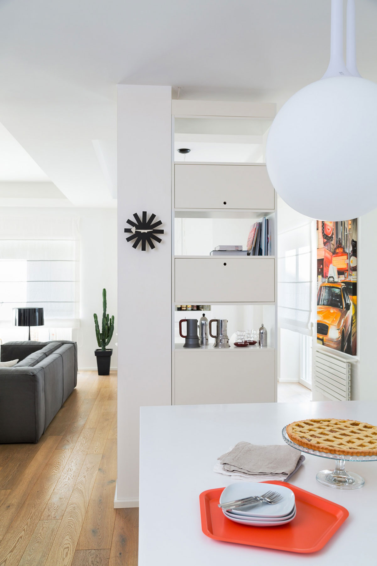 An Elegant Contemporary Home Packed with White and Playful Details in Rome, Italy by teresa paratore (7)