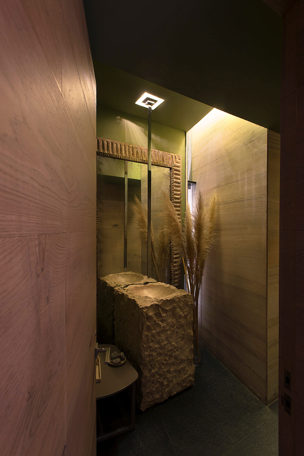 An Elegant Contemporary Home in the Lomas Country Golf Club, Mexico City by Vieyra Arquitectos (16)