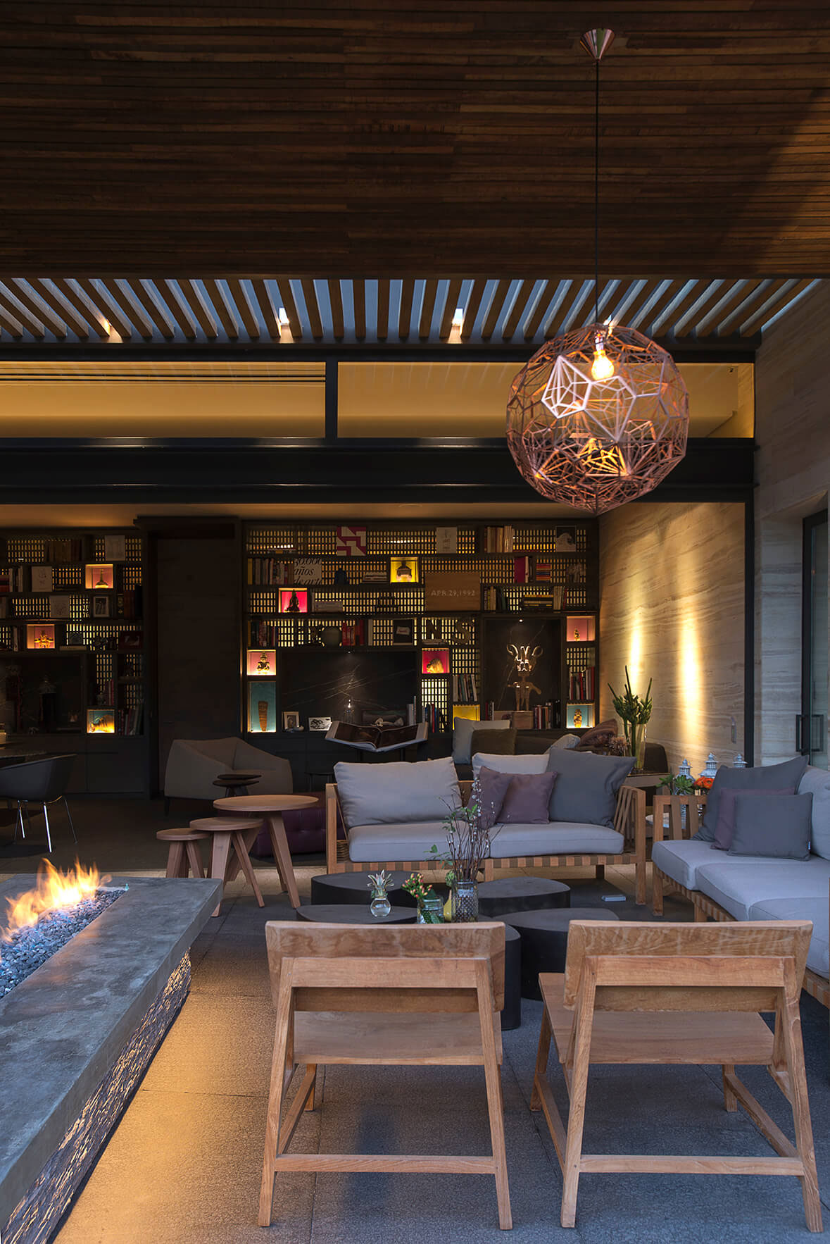 An Elegant Contemporary Home in the Lomas Country Golf Club, Mexico City by Vieyra Arquitectos (18)