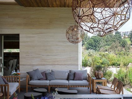 An Elegant Contemporary Home in the Lomas Country Golf Club, Mexico City by Vieyra Arquitectos (2)