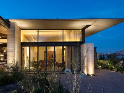 An Elegant Contemporary Home in the Lomas Country Golf Club, Mexico City by Vieyra Arquitectos (20)