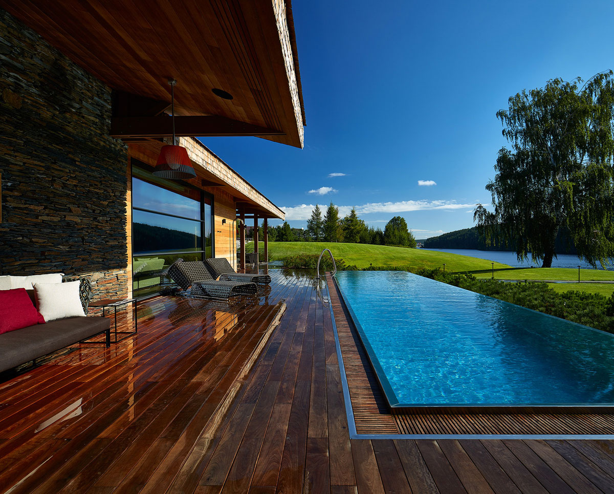 An Elegant Contemporary House by the River in Yekaterinburg, Russia by Dmitry Pozarenko (10)