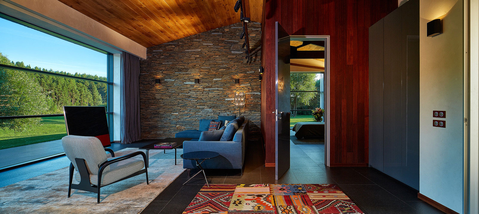 An Elegant Contemporary House by the River in Yekaterinburg, Russia by Dmitry Pozarenko (18)